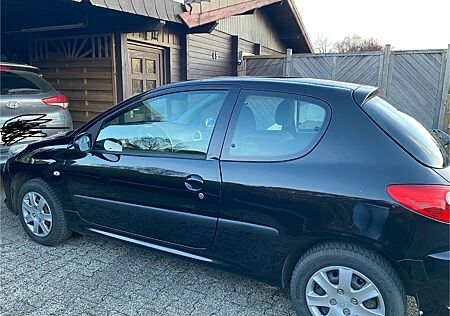 Peugeot 206 1.4 75 -
