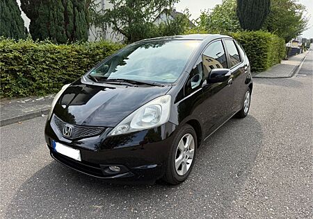 Honda Jazz 1.4 Elegance TÜV neu 9/27