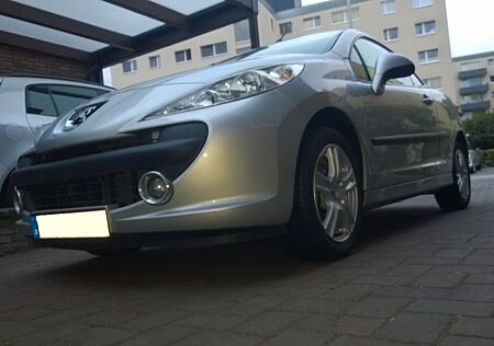 Peugeot 207 CC Cabriolet 1,6 VVT 120PS EZ 10/2027