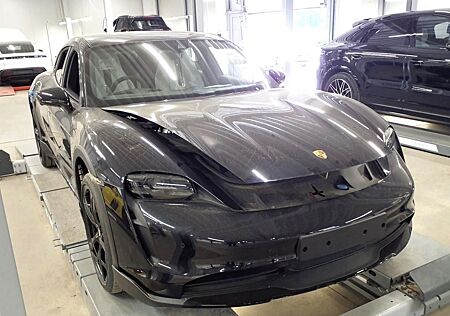 Porsche Taycan Cross Turismo 4 S