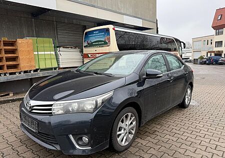 Toyota Corolla Edition *Automatik/Navi/Kamera*