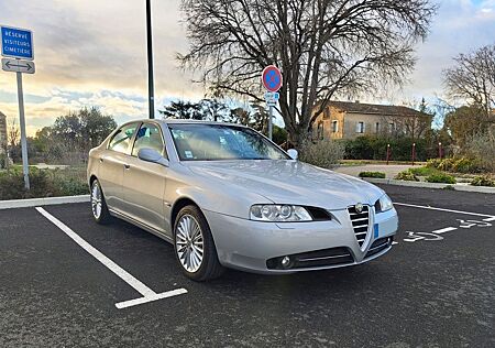 Alfa Romeo 166 3.2 V6 Sélective - 2005 - 48.100 certifiés
