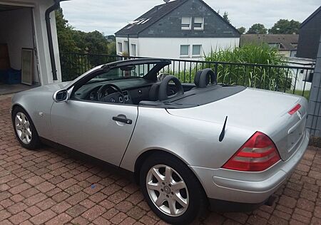 Mercedes-Benz SLK 200 -