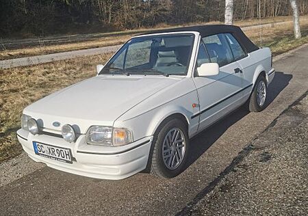 Ford Escort Oldtimer Cabrio xr 3i