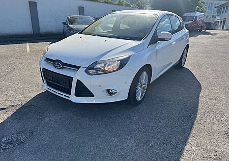 Ford Focus 1,0 EcoBoost 74kW Champions Edition Ch...