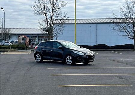 Renault Megane Dynamique dCi 110 EDC Eco2 Dynamique
