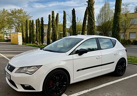 Seat Leon / AHK / Top Zustand