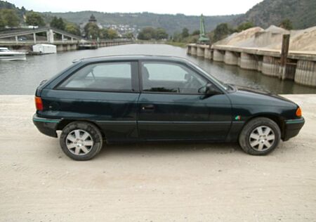 Opel Astra Oldtimer 1.4 GL 95000 km, Schiebedach