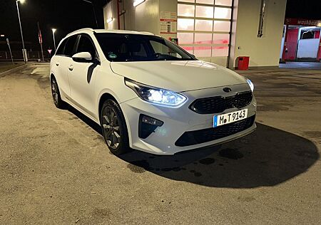 Kia Cee'd Sportswagon Ceed SW / AHK / Garantie / Scheckheft / DCT