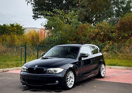 BMW 118i - LIMITED SPORT EDITION 2L Maschine