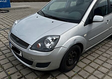 Ford Fiesta 1,4 Klima Sitzheizung Beschreibung lesen