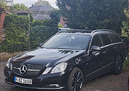 Mercedes-Benz E 220 CDI T BlueEFFICIENCY ELEGANCE ELEGANCE