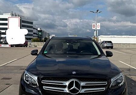 Mercedes-Benz GLC 250 d 4MATIC . AMG Line