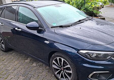 Fiat Tipo 1.6 MultiJet LOUNGE LOUNGE