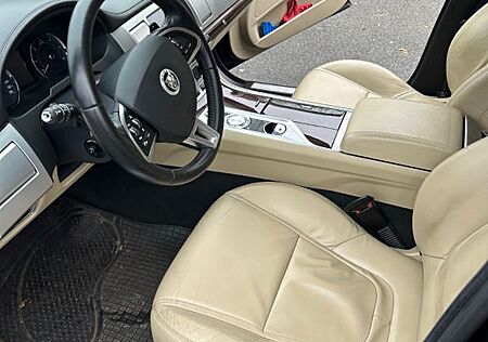 Jaguar XF 2.2 L Diesel