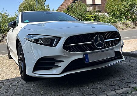 Mercedes-Benz A 200 A200 Limousine - AMG-Line / Night / Adv. Sound
