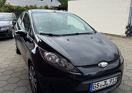 Ford Fiesta TÜV bis April 2027