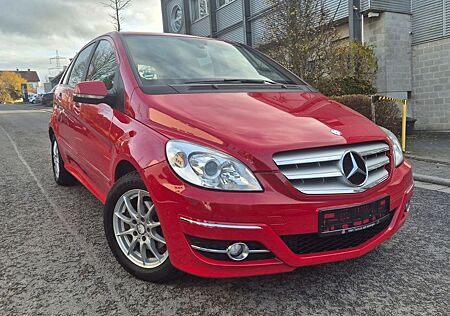 Mercedes-Benz B 200 - Automatik/Navi/SHZ/PDC