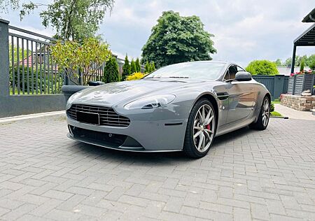 Aston Martin V8 Vantage 4.7l / NUR 28.000 KM