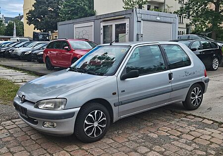 Peugeot 106 . 68400km.