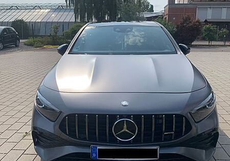 Mercedes-Benz A 35 AMG 4MATIC AMG Perf. Sitze AMG Night-Paket