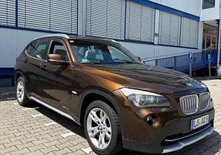 BMW X1 xDrive23d Panorama etc.