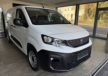 Peugeot Partner Premium L2 *3 Sitzer*Scheckheft*1. Hand*