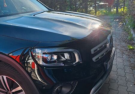 Mercedes-Benz GLB 200 d DCT -