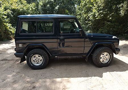 Mercedes-Benz G 300