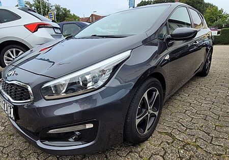 Kia Cee'd Ceed 2Hand TÜV Neu Klima SHZ LHZ Garantie Alu