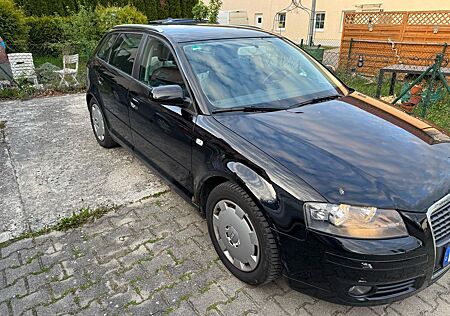 Audi A3 Sportback 1.6 Benzin 1.Hand HU/12 2026
