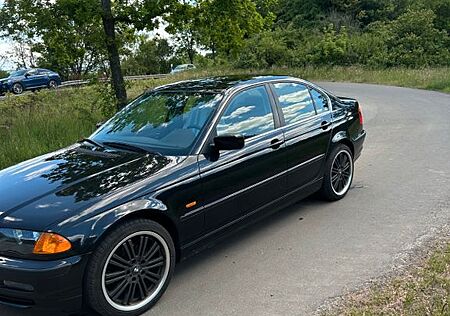 BMW 320 aus Familien Besitz (Automatik)