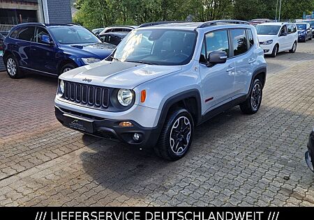 Jeep Renegade Trailhawk 4WD Off-Road Kamera Navi AHK