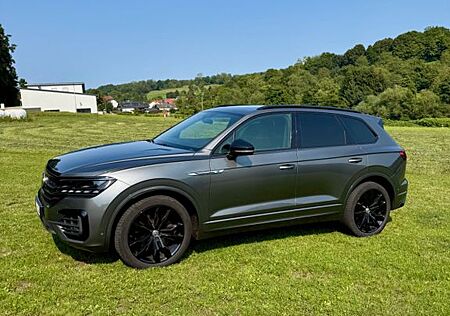 VW Touareg Volkswagen 3.0 V6 *R-Line*Black*Pano*Luft*Massage*