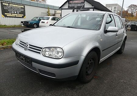 VW Golf Volkswagen 1.4 Basis