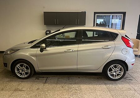 Ford Fiesta Titanium TüV Neu