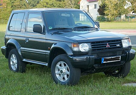 Mitsubishi Pajero 3.5 V6 24V 24V