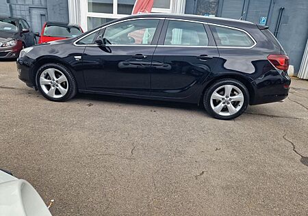Opel Astra J Sports Tourer, TÜV 02/2026