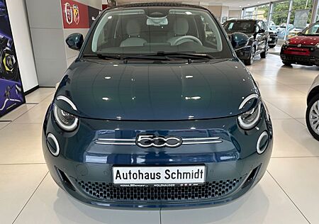 Fiat 500E Cabrio La Prima