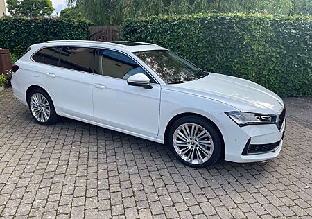 Skoda Superb 1.5 TSI mHEV DSG L&K Combi L&K
