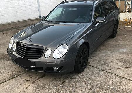 Mercedes-Benz E 220 CDI T AVANTGARDE Avantgarde