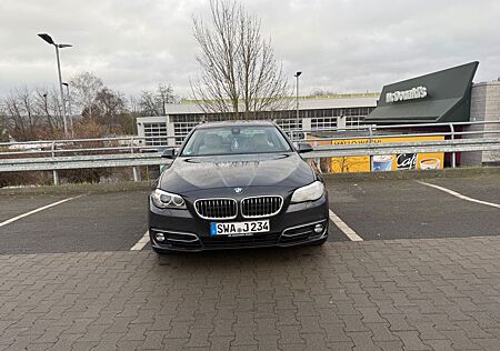 BMW 520d xDrive A Luxury Line Luxury Line