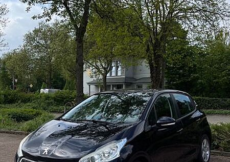 Peugeot 208 1.2 Active 82 VTi Active TÜV NEU