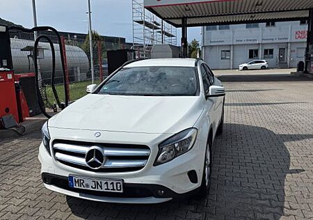 Mercedes-Benz GLA 200 Style Garantie