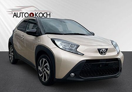 Toyota Aygo (X) 1.0 VVT-i Team D M T Apple CarPlay Androi
