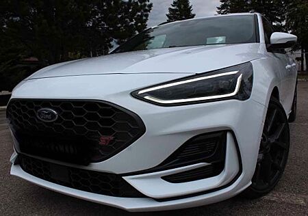 Ford Focus Turnier ST X 2.3 EcoBoost