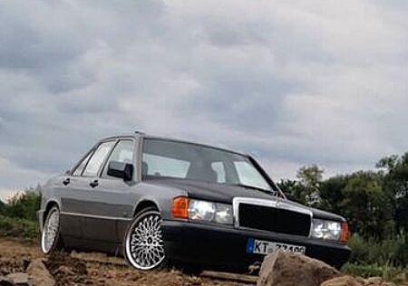 Mercedes-Benz 190