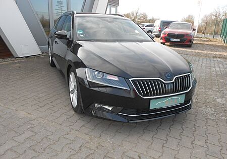 Skoda Superb Combi 2.0 TSI 4x4 DSG Style