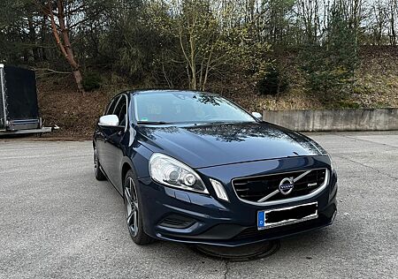 Volvo V60 D3 Geartronic RDesign RDesign