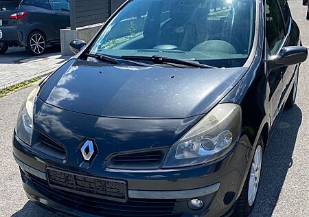 Renault Clio by RIP CURL 1.2 16V TCE by RIP CURL